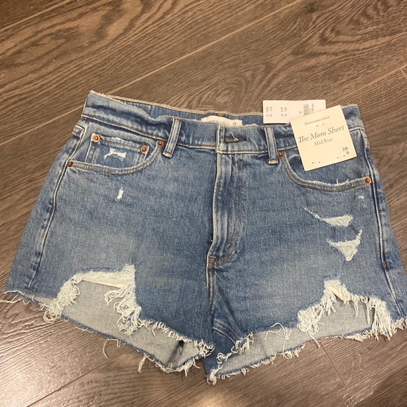 Abercrombie & Fitch Pants - Abercrombie and Fitch Jean Mom Shorts